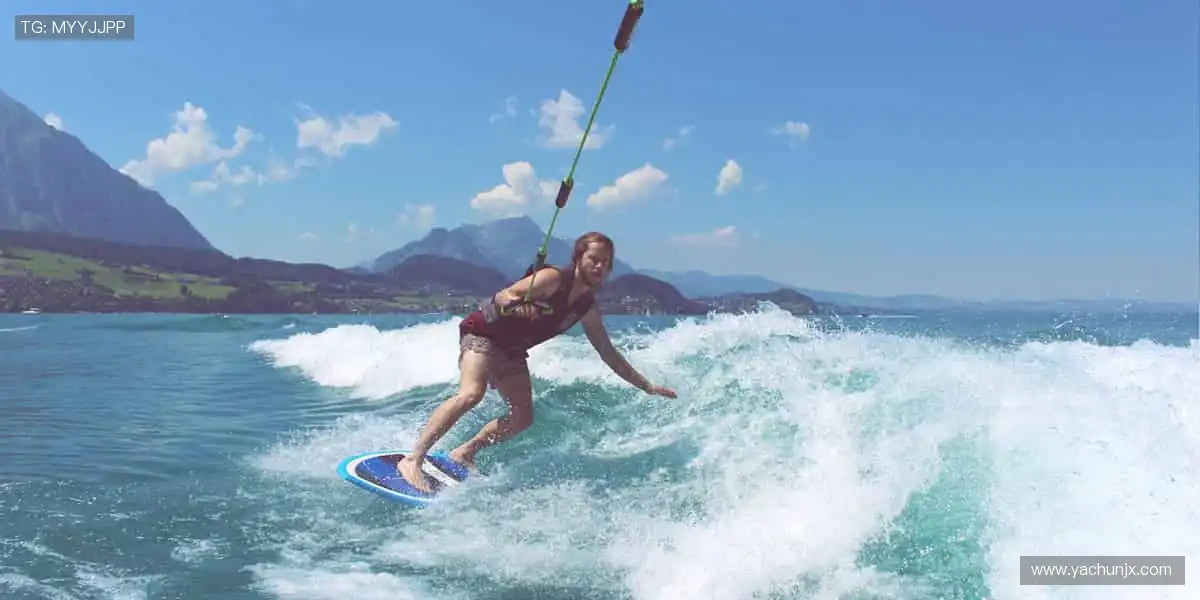 🎧戴上它,沉浸式感受赛场的每一次呼吸!